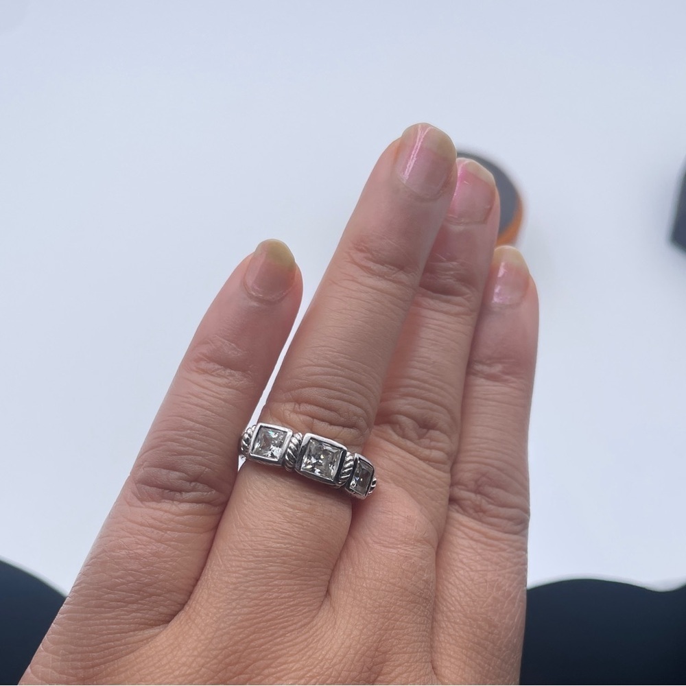 Judith Ripka 3-stone Ring Sterling Silver Ring CZ Cable Motif Designer Band 925 - Picture 2 of 7
